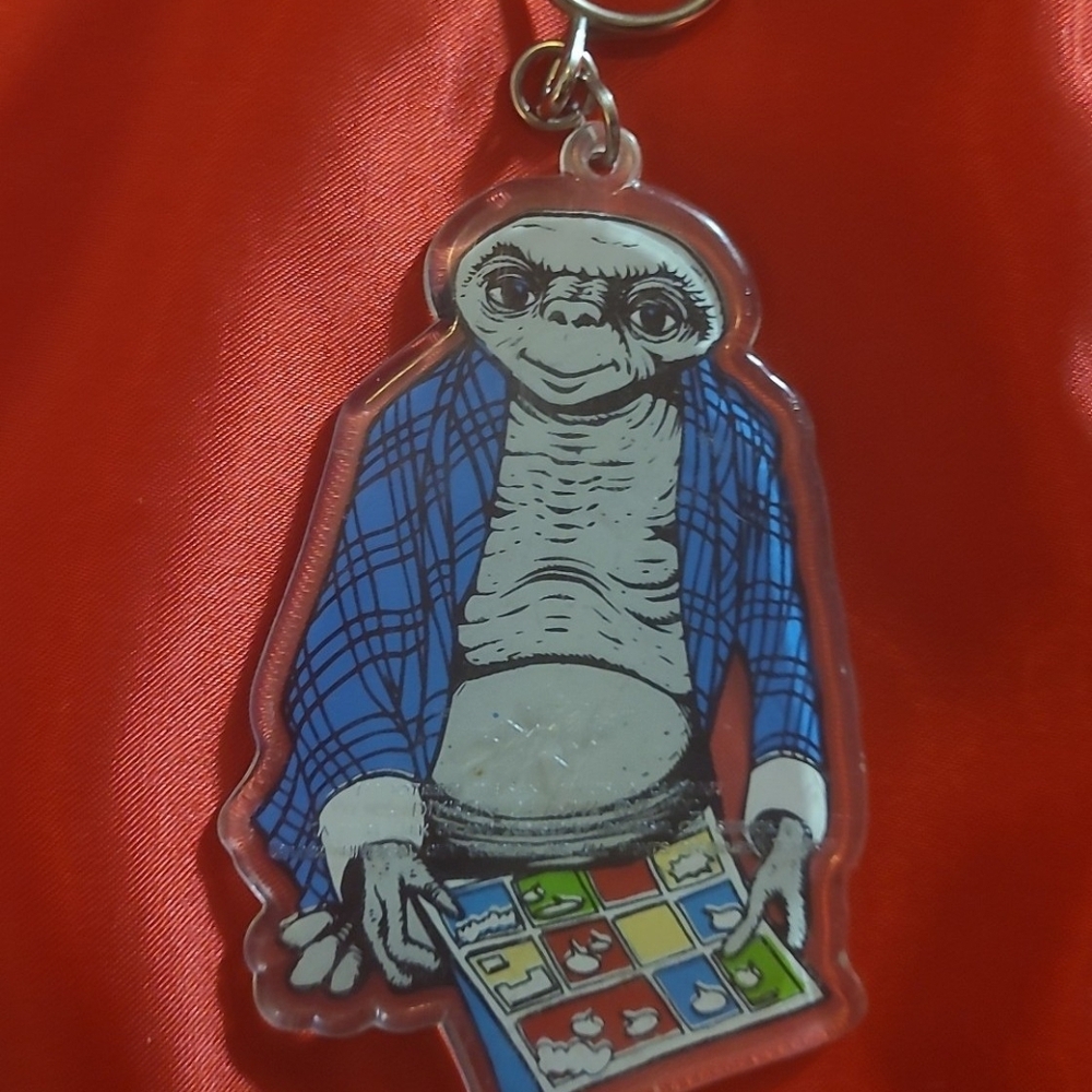 Vintage 1982 Universal City Studios E.T. Movie Key Chain